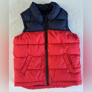 Old Navy Toddler Boys Puffer Vest Size 3T Red and Navy Blue Zip Front Outerwear